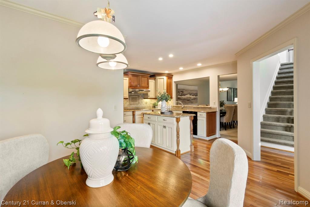 18215 Blue Heron Drive W, Northville, MI 48168 — Photo 8