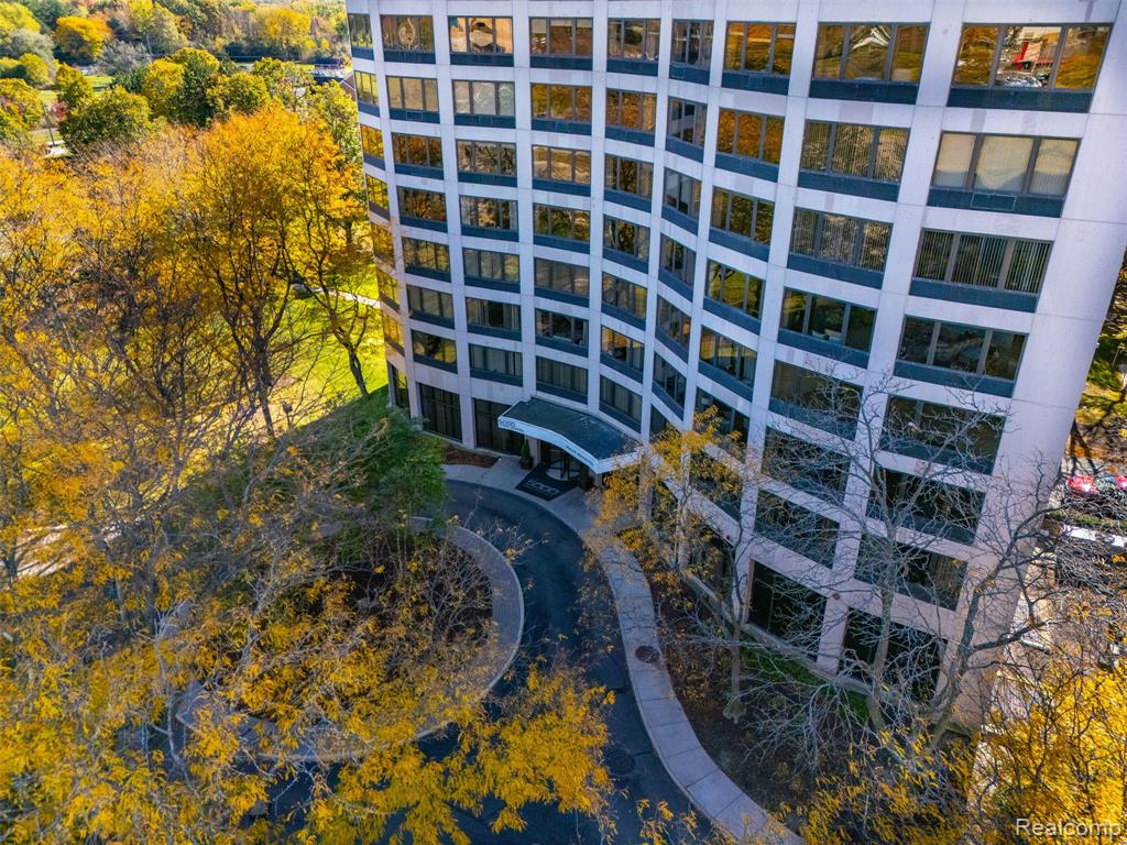 5000 Town Center Center, 306, Southfield, MI 48075 — Photo 22