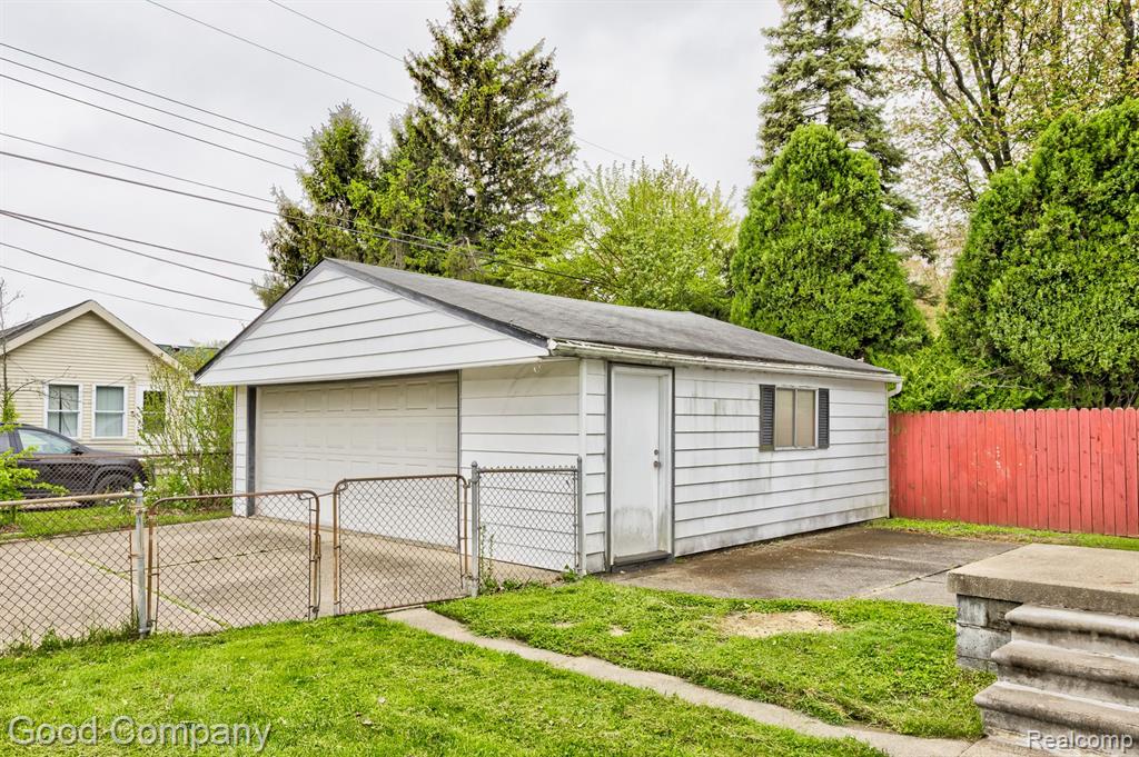 405 CHARLEVOIX Street, Clawson, MI — Photo 34