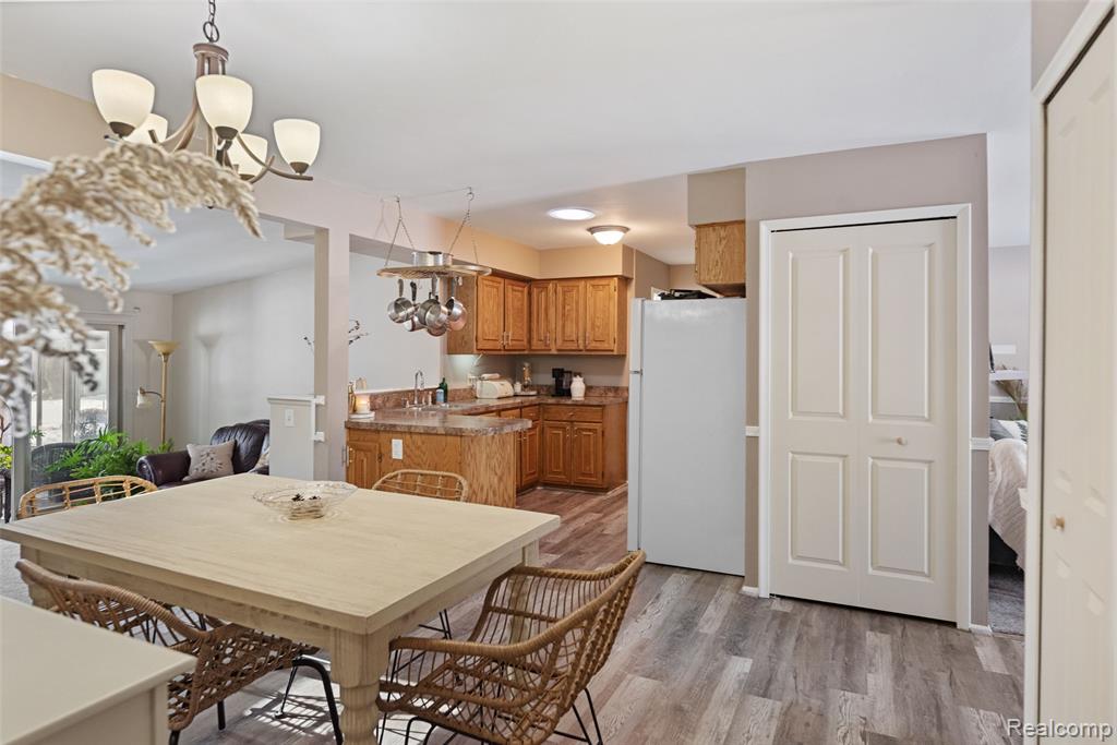 608 Autumn Drive, Flushing, MI 48433 — Photo 15