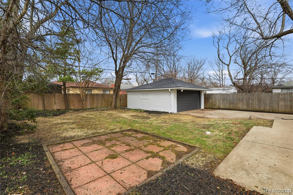 23509 Parklawn Street, Oak Park, MI 48237 — Photo 34