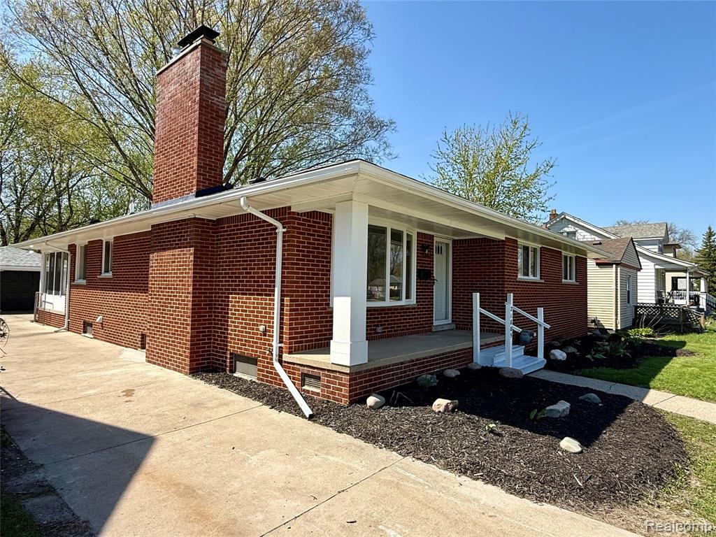 21805 Pleasant Avenue, Eastpointe, MI 48021 — Photo 3