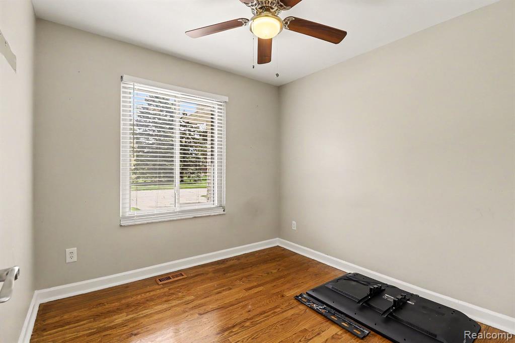 40855 Jellico Drive, Sterling Heights, MI 48313 — Photo 13