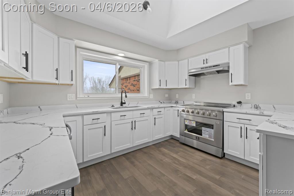 5910 Cedar Knoll Drive, Brighton, MI 48116 — Photo 16