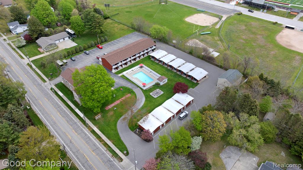 612 N LAKESHORE Drive, Ludington, MI 49431 — Photo 58