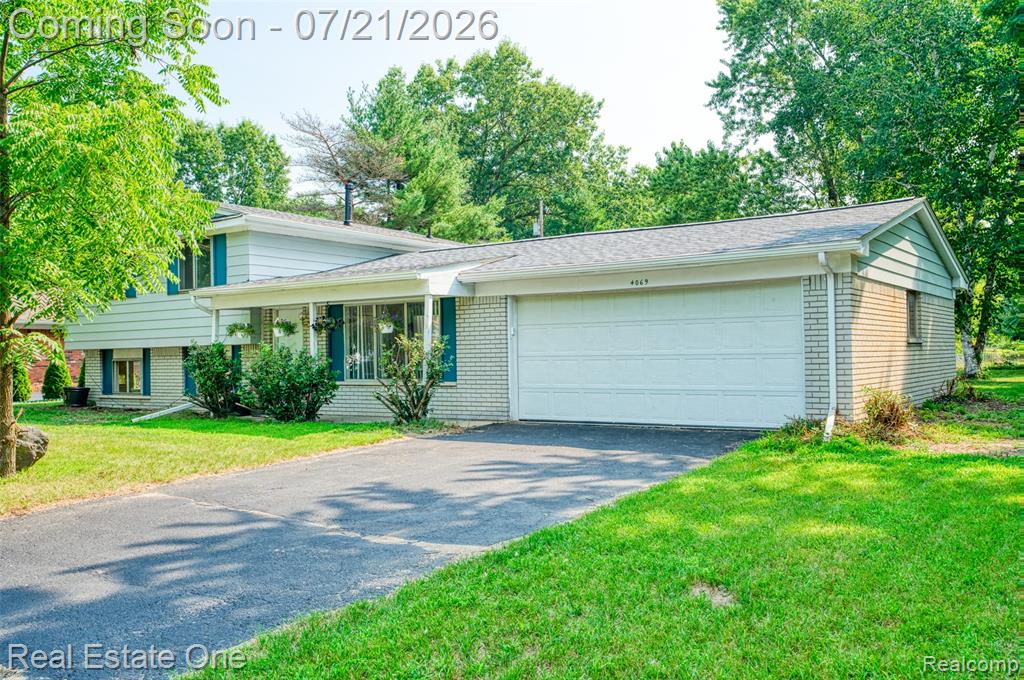 4069 Village Square, Brighton, MI 48114 — Photo 26