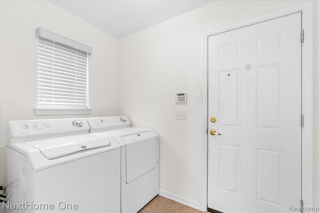 43379 DANIEL Drive, Van Buren, MI 48111 — Photo 13