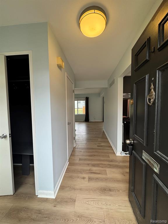 3367 Burbank Drive, Ann Arbor, MI 48105 — Photo 2