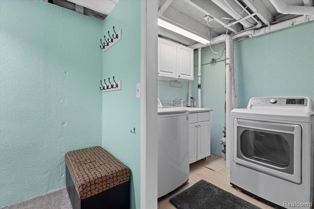 81 DAYTON Street, Oxford, MI 48371 — Photo 33