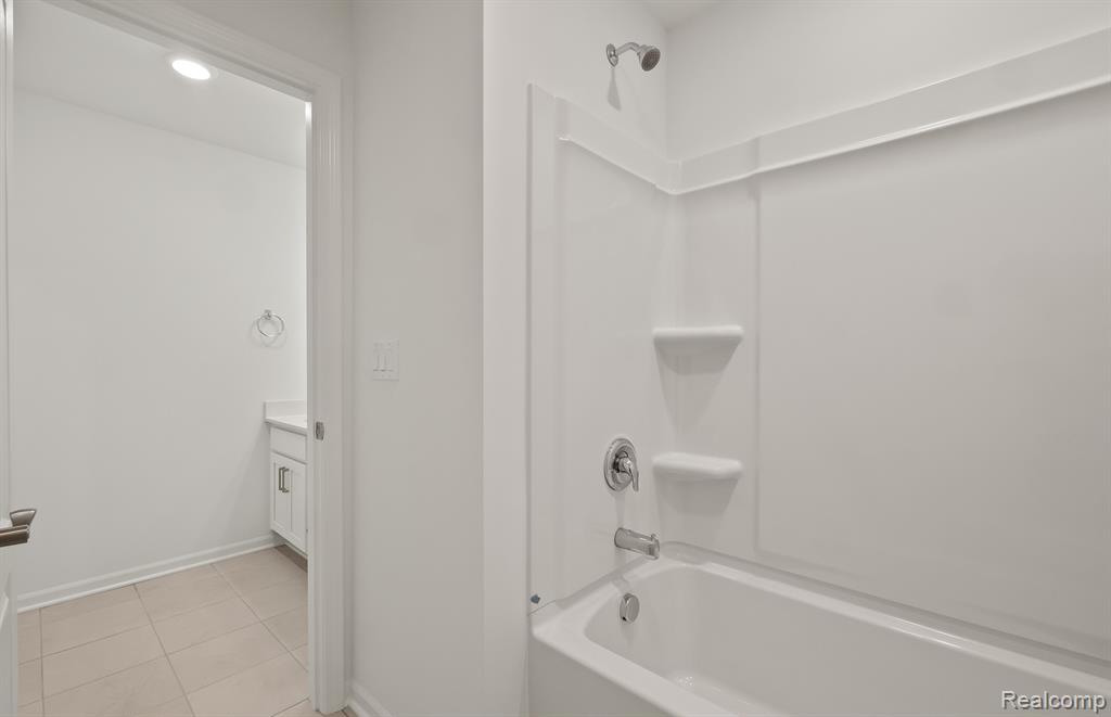 5555 E Spaniel Drive, Ann Arbor, MI 48108 — Photo 21