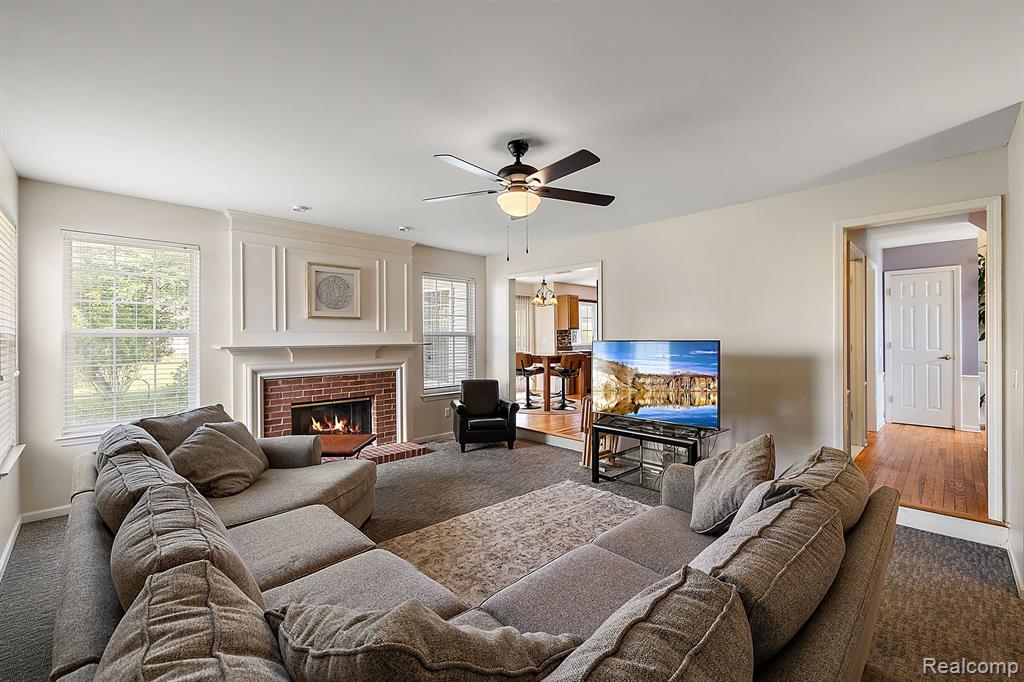 8057 PEBBLESTONE Drive, Ypsilanti, MI 48197 — Photo 21