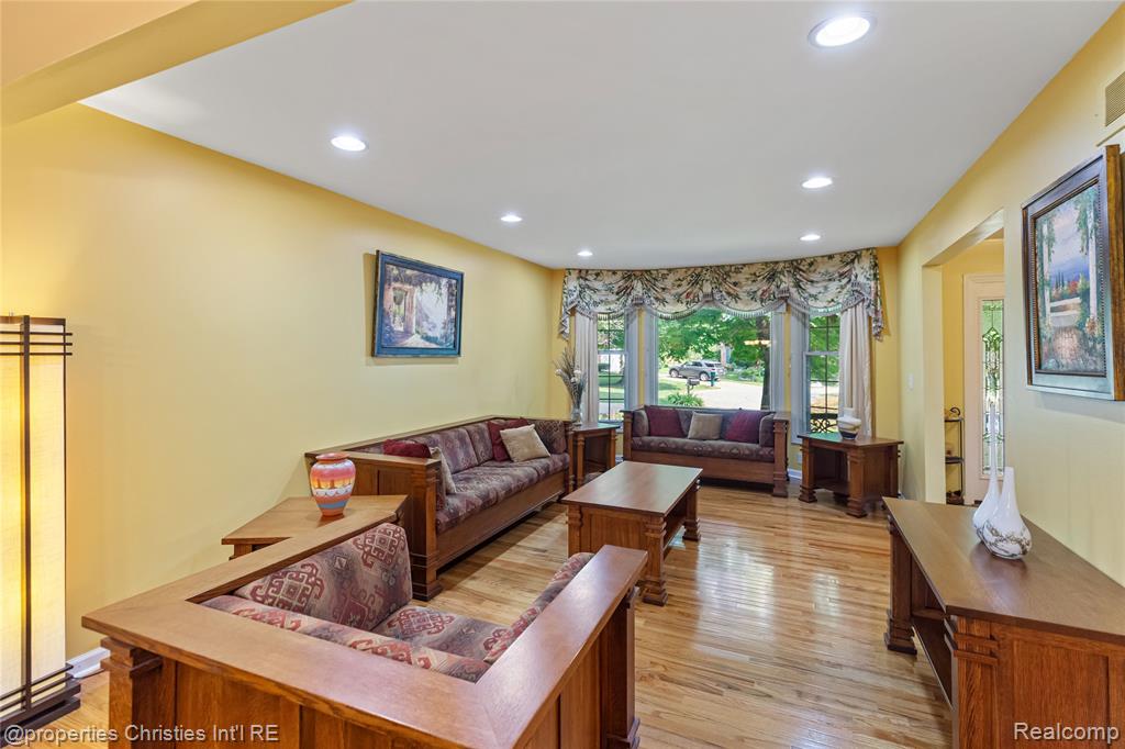 41101 Croydon Court, Northville, MI 48168 — Photo 8