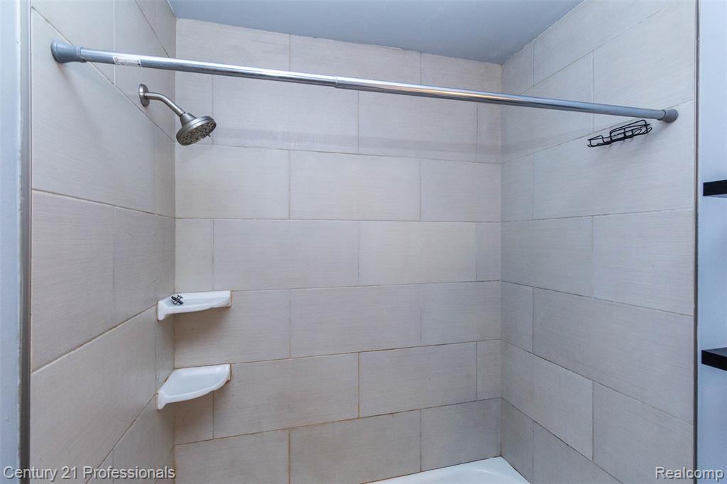 2650 Fenwick Court, Ann Arbor, MI 48104 — Photo 19