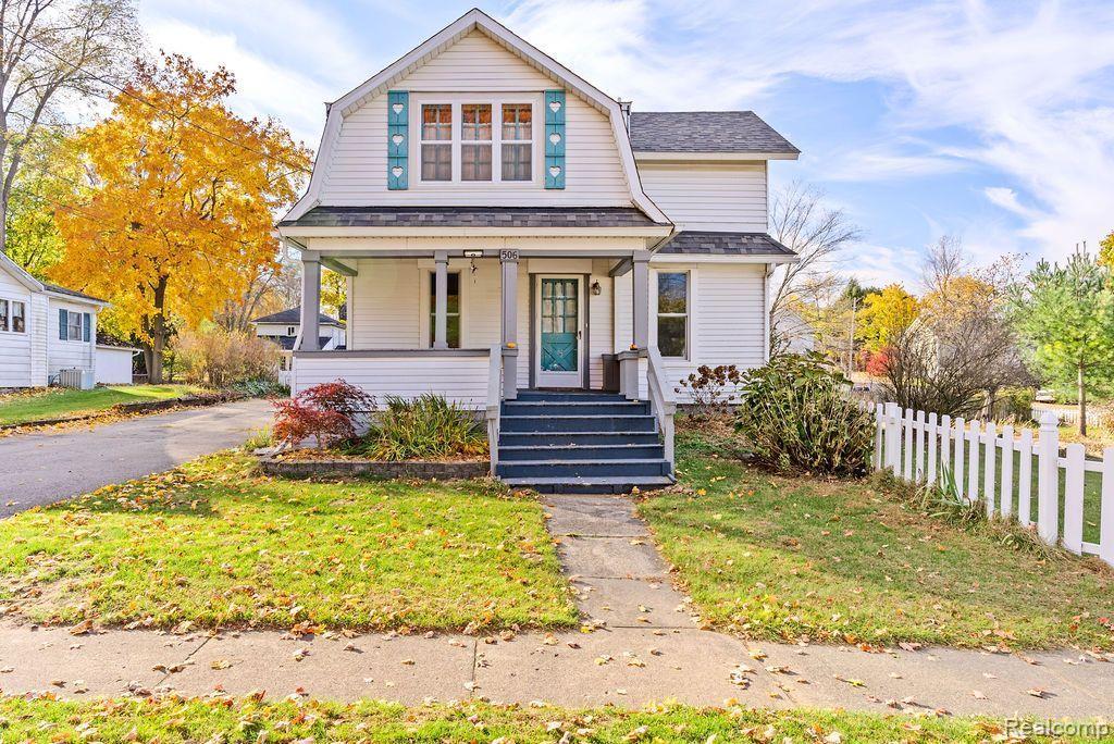 506 S CENTER Street, Stockbridge, MI 49285 — Photo 2