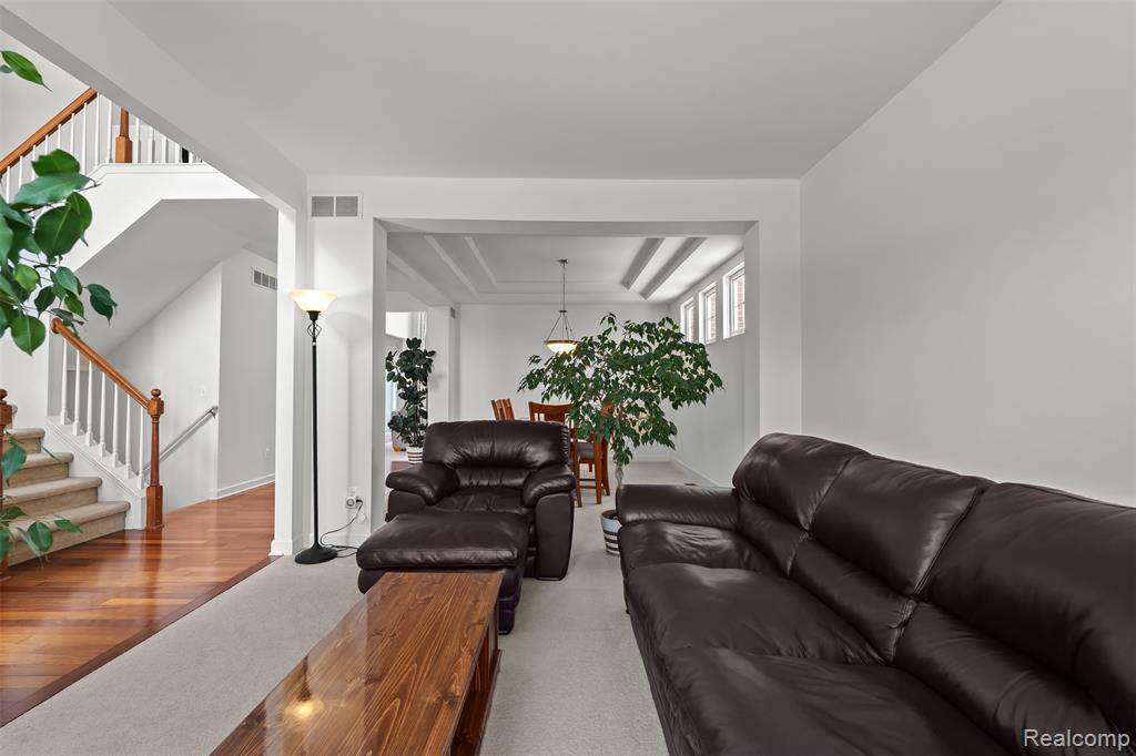 49681 S Glacier, Northville, MI 48168 — Photo 7