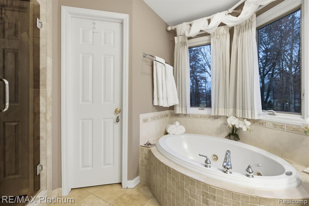 4428 Sundance Circle, Howell, MI 48843 — Photo 17