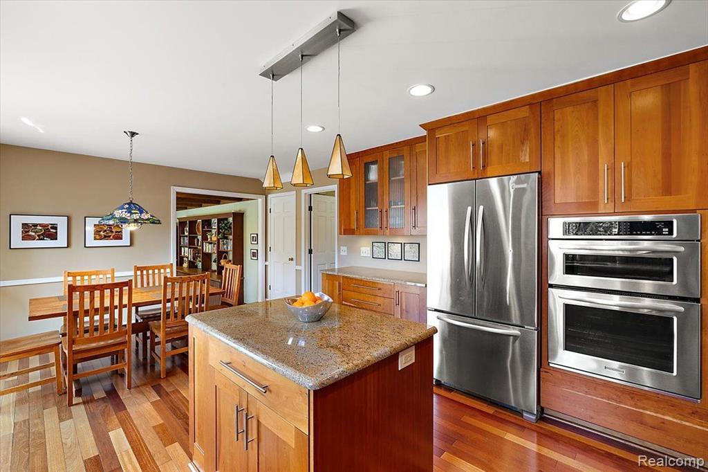 762 KENSINGTON Lane, Bloomfield Hills, MI 48304 — Photo 11