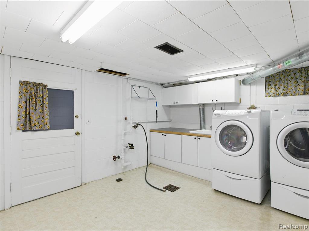 4396 Gratiot Avenue, Port Huron, MI 48060 — Photo 39