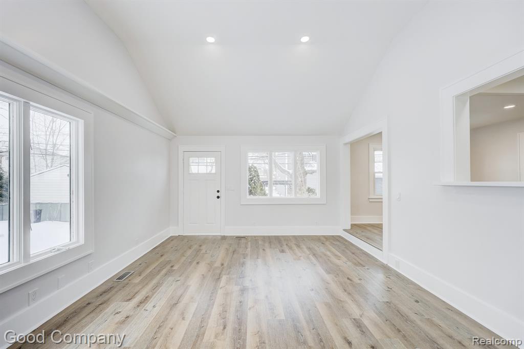 16309 Kirkshire Avenue, Beverly Hills, MI 48025 — Photo 25