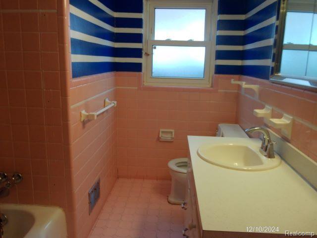 5727 E OUTER Drive, Detroit, MI 48234 — Photo 9