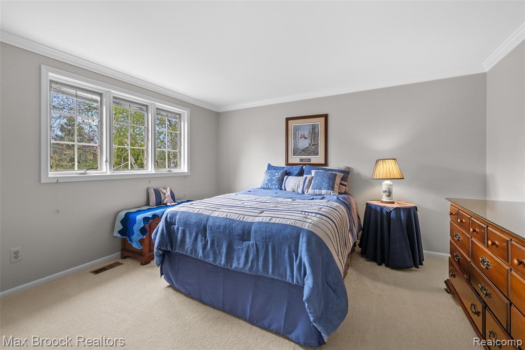 1818 Argosy Court, Bloomfield, MI 48302 — Photo 23