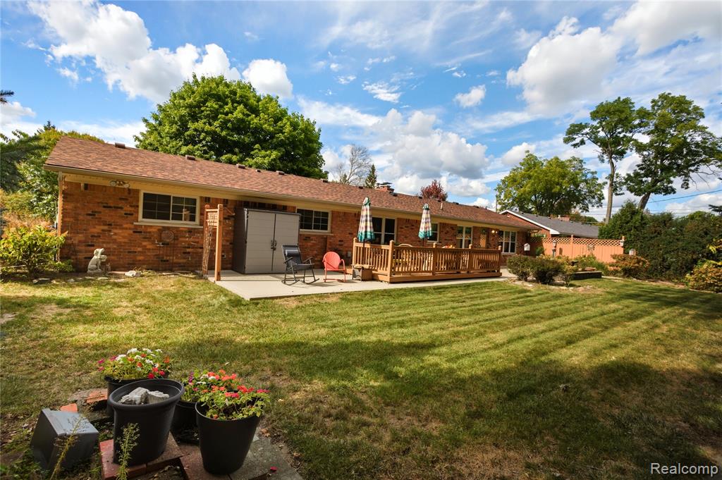 9466 Marilyn Avenue, Plymouth, MI 48170 — Photo 51