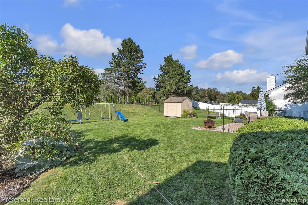 7363 Hideaway Drive, Ypsilanti, MI 48197 — Photo 35