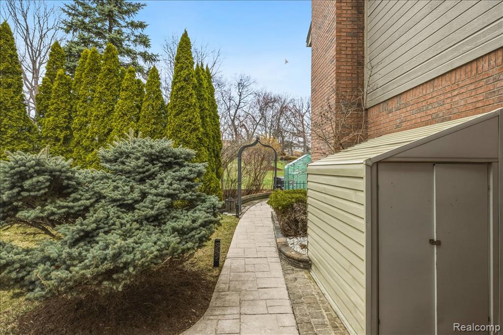 4471 S Castlewood Court, Auburn Hills, MI 48326 — Photo 64