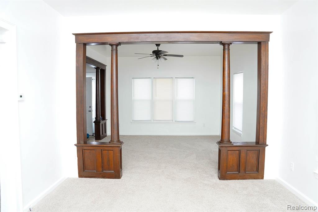 81 WILLARD Street, Pontiac, MI 48342 — Photo 6