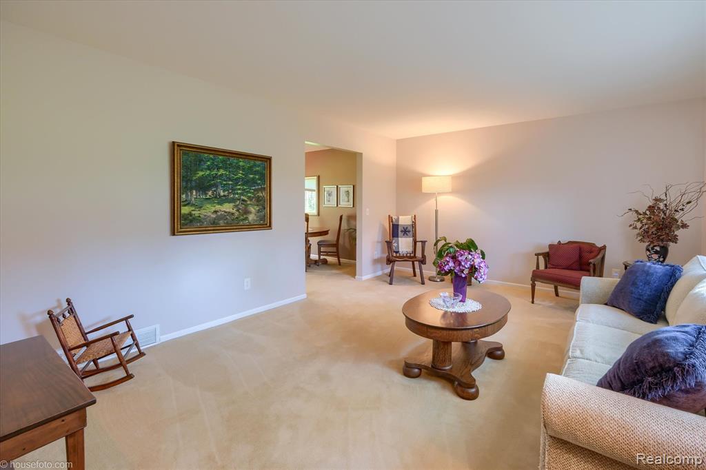 2676 Porcupine Trail, Lapeer, MI 48446 — Photo 22