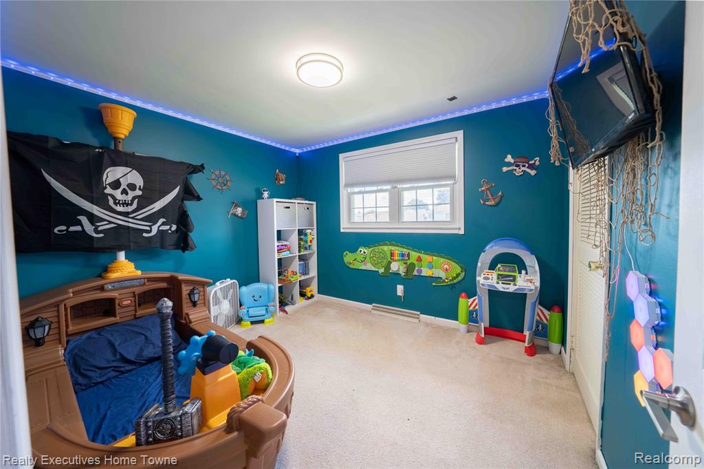 2854 ELMWOOD Street, Port Huron, MI 48060 — Photo 13