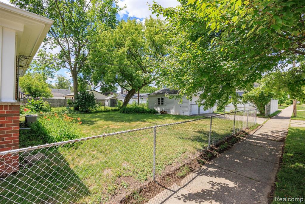 2879 Royal Avenue, Berkley, MI 48072 — Photo 20