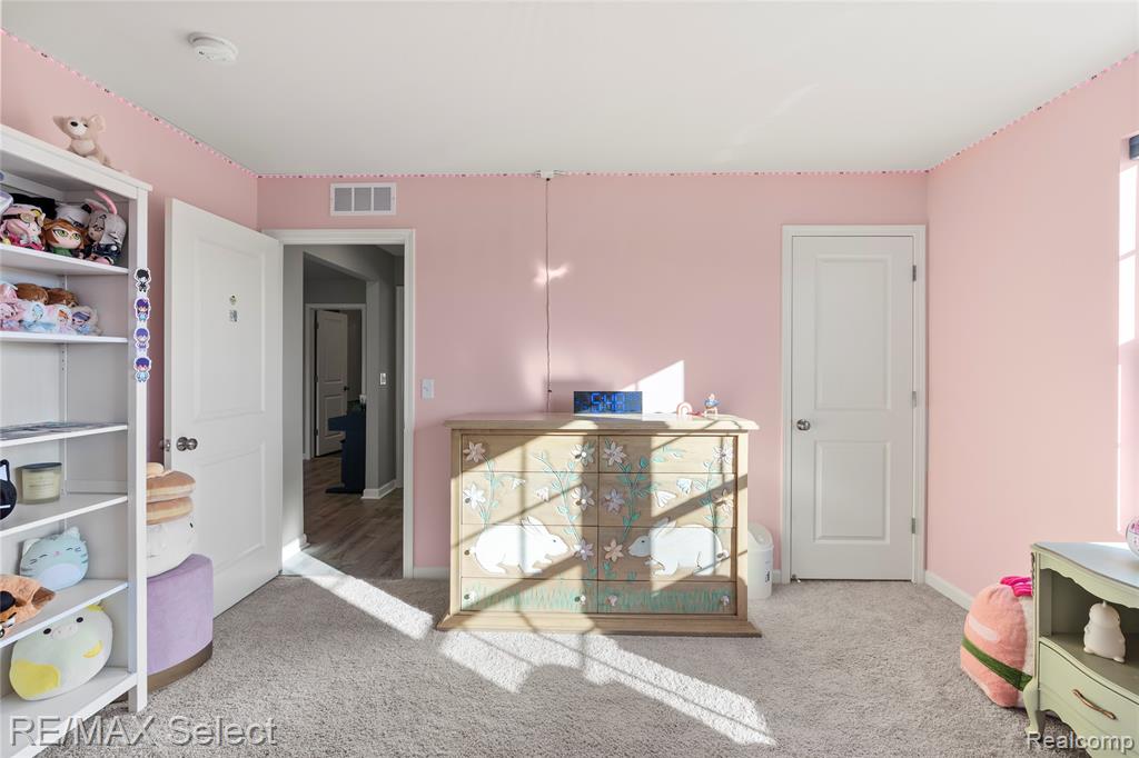 8371 Crossbow Court, Grand Blanc, MI 48439 — Photo 32