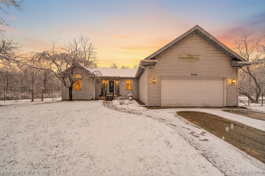 10791 Rattalee Lake Road, Davisburg, MI 48350 — front exterior