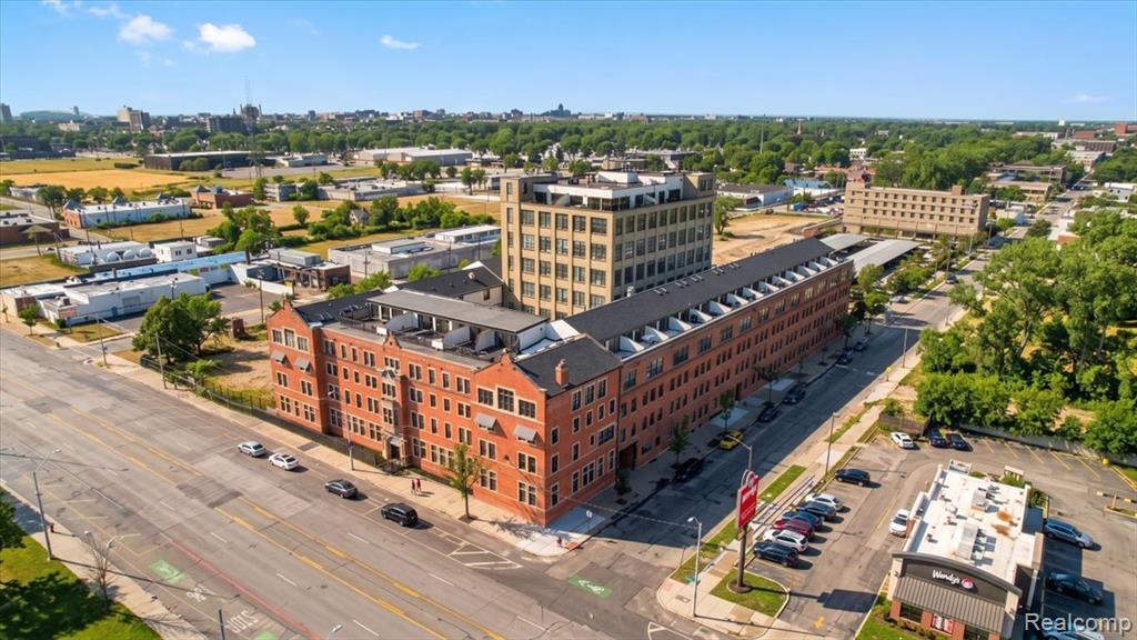 6533 E Jefferson Avenue, 601T, Detroit, MI 48207