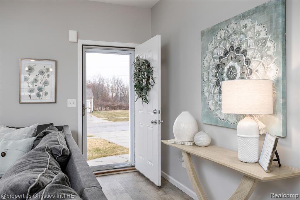 844 SADDLEBROOK Drive, Linden, MI 48451 — Photo 4