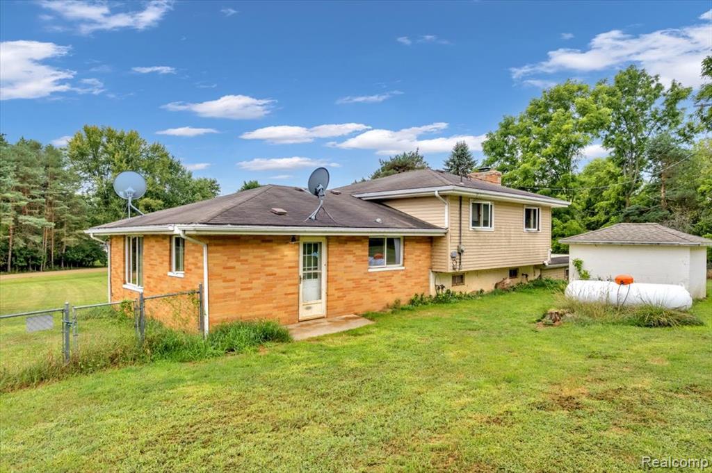 5416 Sandy Lane, Columbiaville, MI 48421 — Photo 18