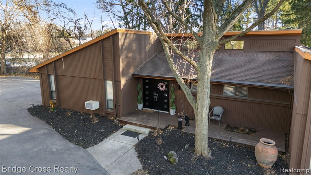 24459 Bloomington Court, Franklin, MI 48025 — Photo 39