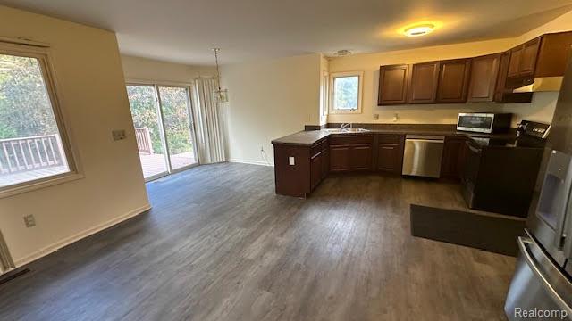 750 Clairpointe Woods Drive, Detroit, MI 48215 — Photo 6