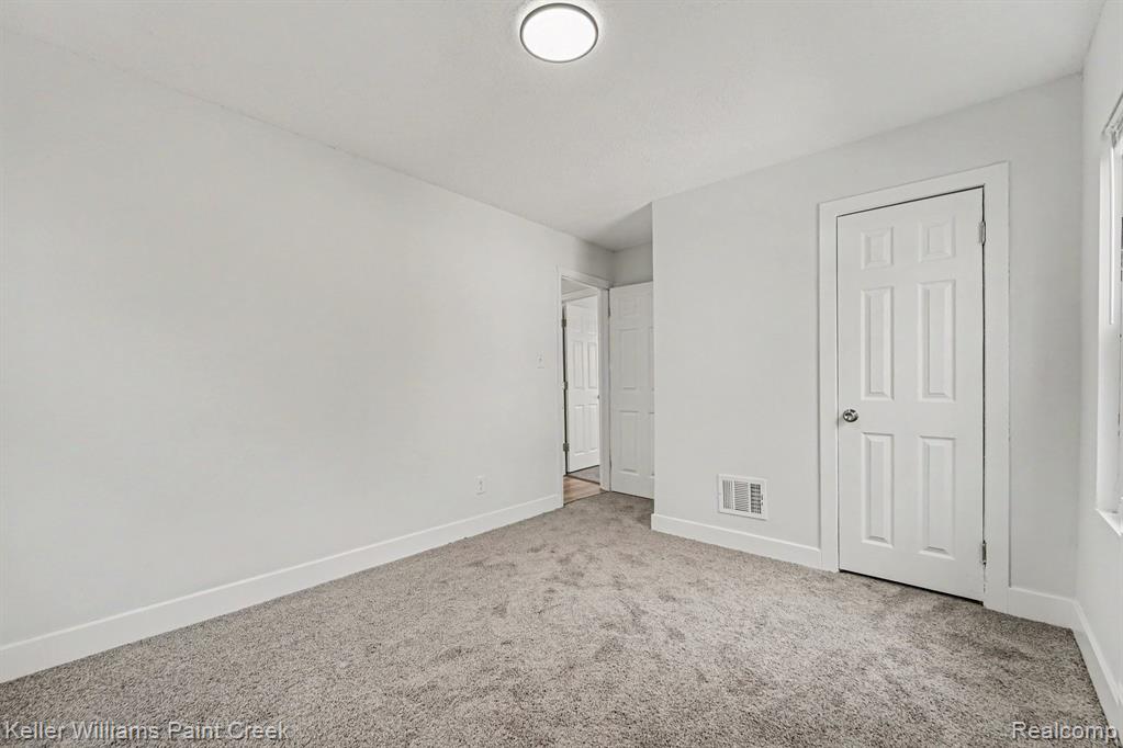 9436 Beaconsfield Street, Detroit, MI 48224 — Photo 14