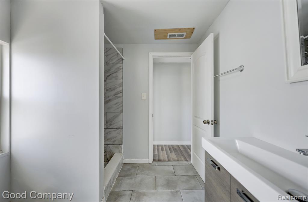 813 S Center Street, Royal Oak, MI 48067 — Photo 29