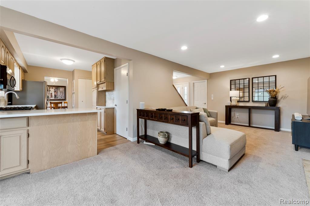 44453 Albert Drive, Plymouth, MI 48170 — Photo 27
