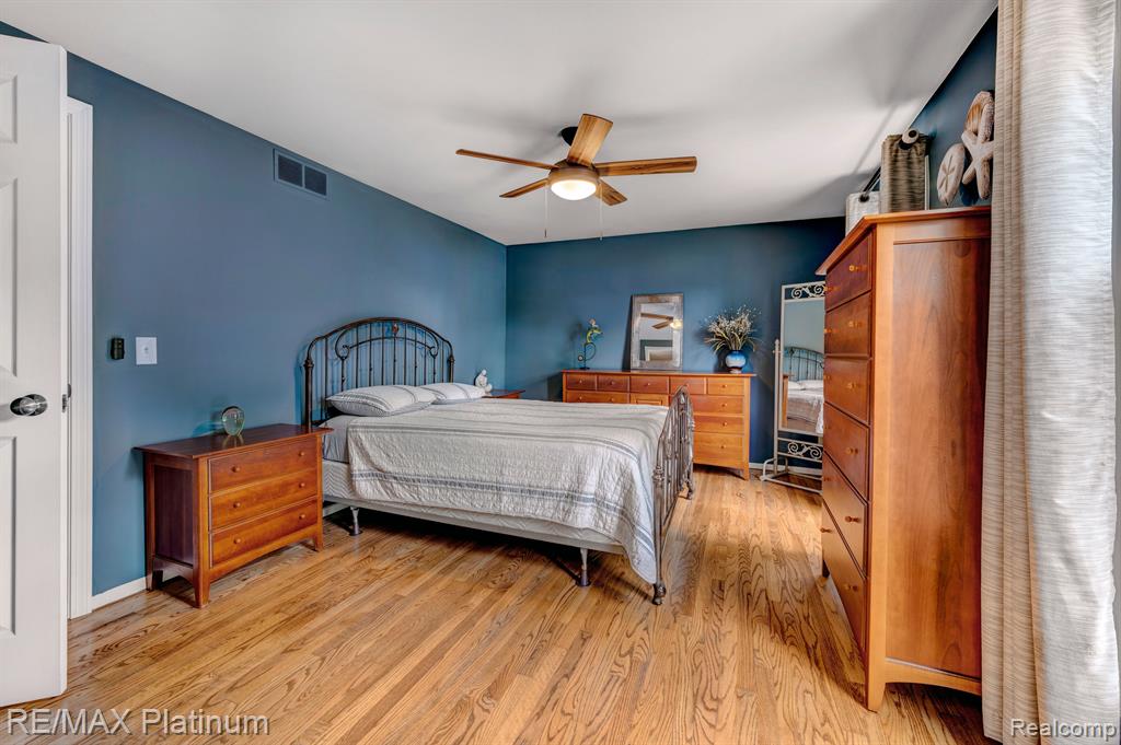 9003 SPENCER Court, Brighton, MI 48116 — Photo 19
