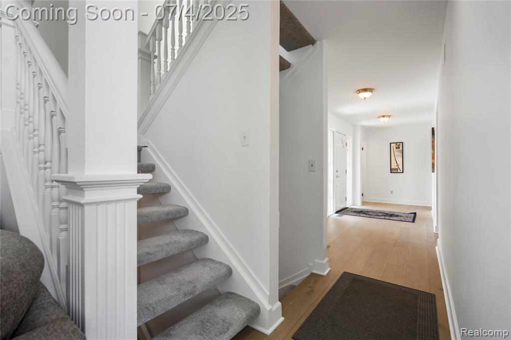 938 Brookwood Lane E, Rochester, MI 48309 — Photo 17