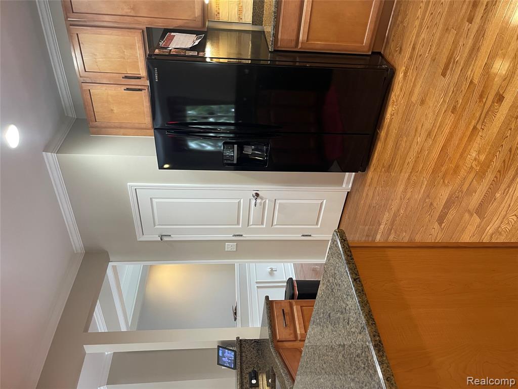 26530 Higgins Way, Brownstown, MI 48134 — Photo 4