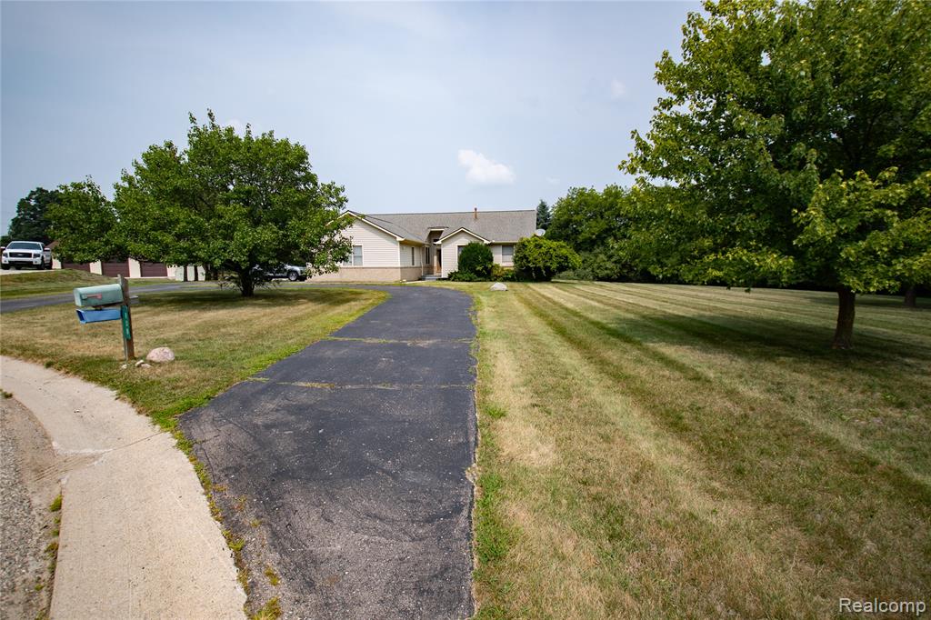 808 Vivian Lane, Oxford, MI 48371 — Photo 27