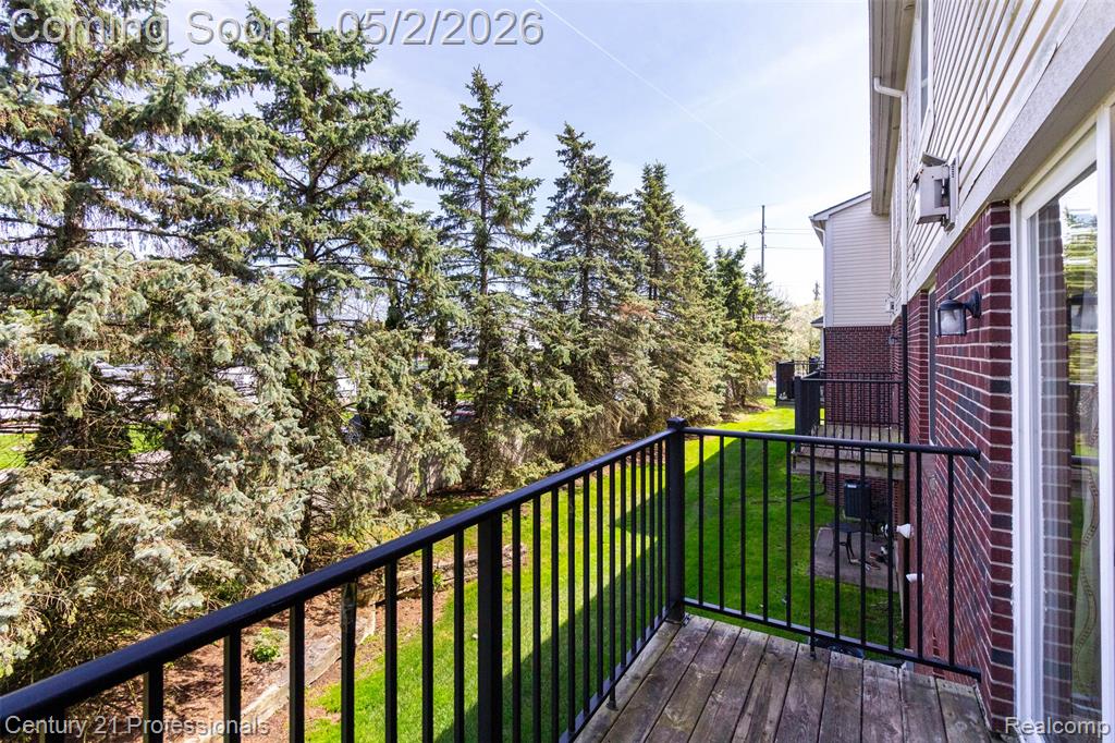 955 Sandalwood Drive, Troy, MI 48085 — Photo 11