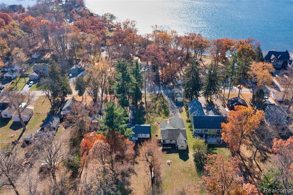 8370 Arlis Street, Commerce Twp, MI 48382 — Photo 33