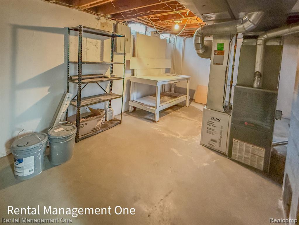 5604 HAYMEADOW Drive, West Bloomfield, MI — Photo 30