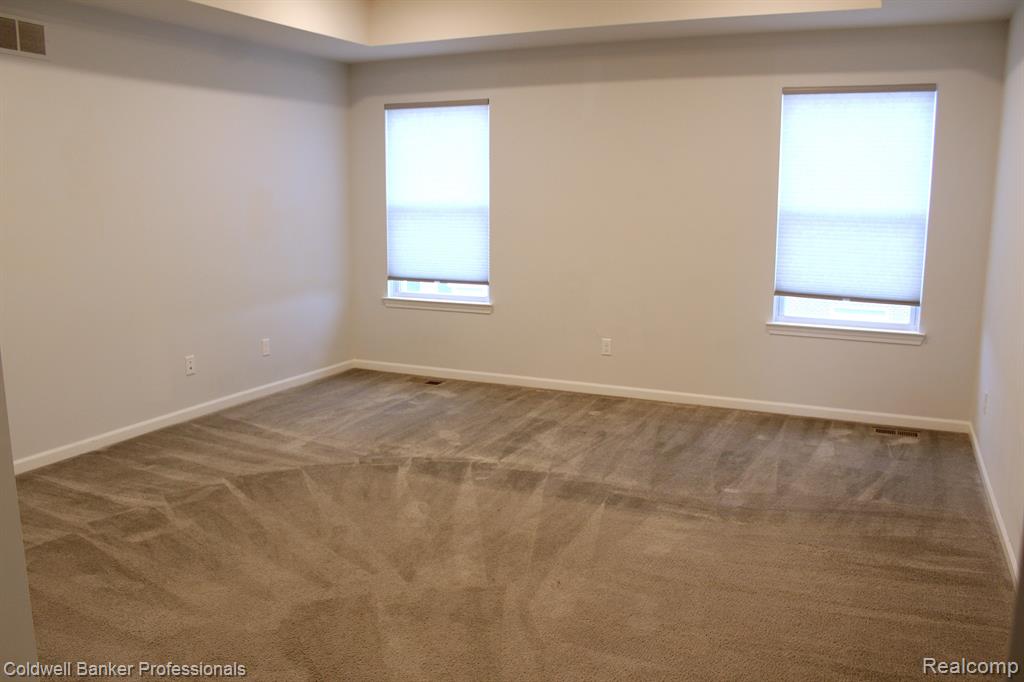 48372 FIELDSTONE Drive, Northville, MI — Photo 25